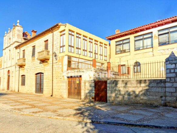 Large Single-family Home In Toro, Zamora – Unique Opportunity For Tourism And Residential Investment