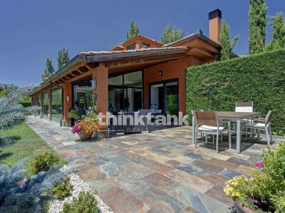 Detached Chalet In La Granja De San Ildefonso