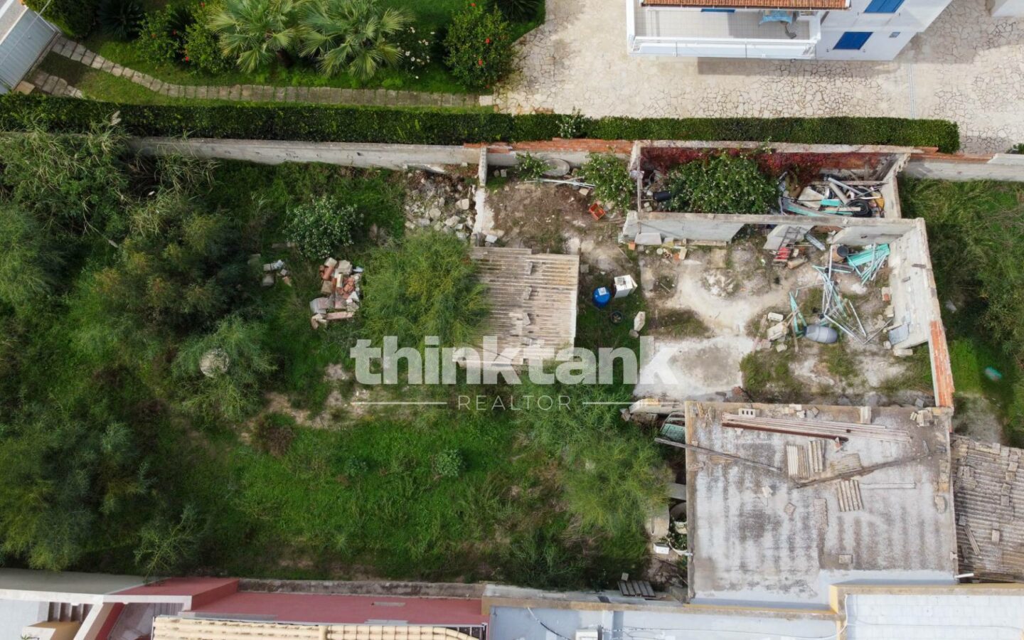 Seafront Farmhouse In Santa Maria Del Focallo, Ispica – 850 Sq M Land And Plans For A 225 Sq M Villa
