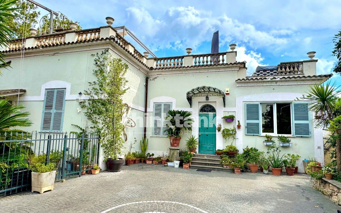 Luxury Apartment In Castel Gandolfo With Lake View, 130 Sq M Terrace, And Private Garden
