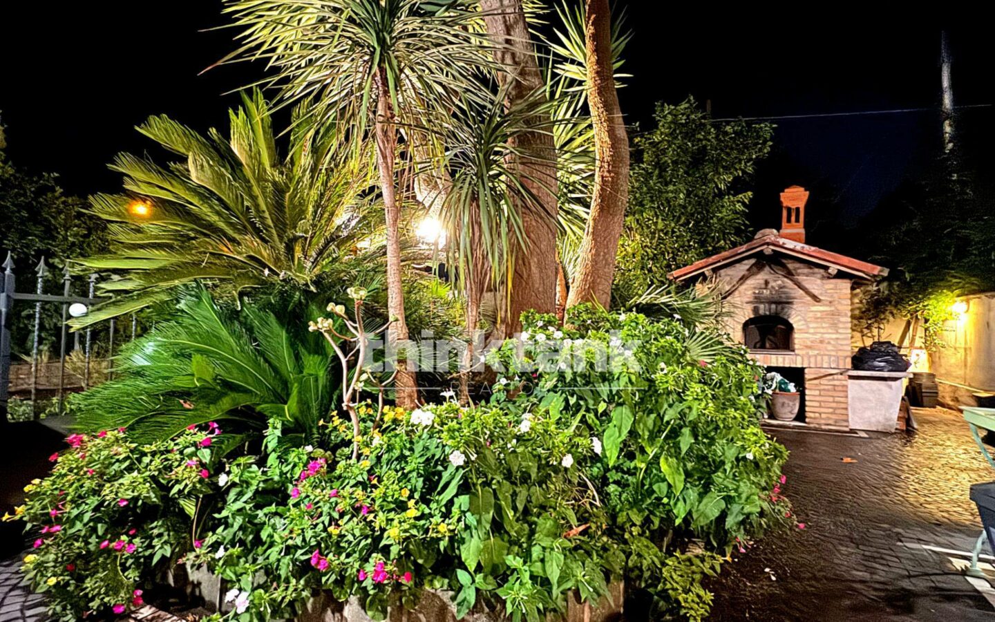 Luxury Apartment In Castel Gandolfo With Lake View, 130 Sq M Terrace, And Private Garden