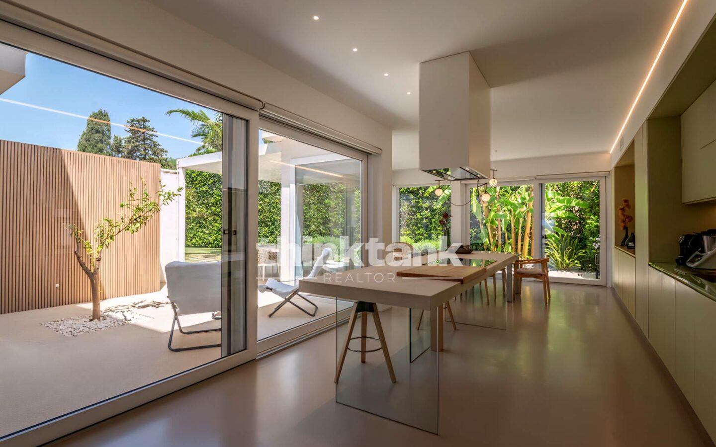Newly Built Semi-detached Villa In Marina Di Ragusa, 800 Meters From The Sea.