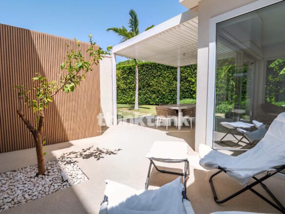 Newly Built Semi-detached Villa In Marina Di Ragusa, 800 Meters From The Sea.