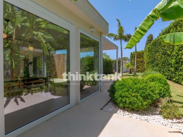 Newly Built Semi-detached Villa In Marina Di Ragusa, 800 Meters From The Sea.
