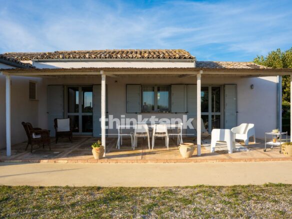 Prestigious Villa In The Modica Countryside, 10 Minutes From Pozzallo