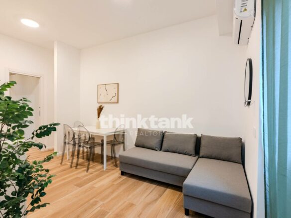Renovated And Furnished Two-room Apartment In Milan – Ideal For A High-yield Investment