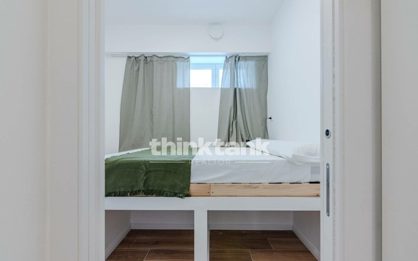 Renovated And Furnished Two-room Apartment In Milan – Ideal For A High-yield Investment
