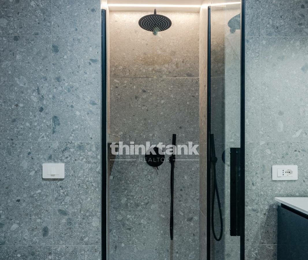 Renovated And Furnished Two-room Apartment In Milan – Ideal For A High-yield Investment