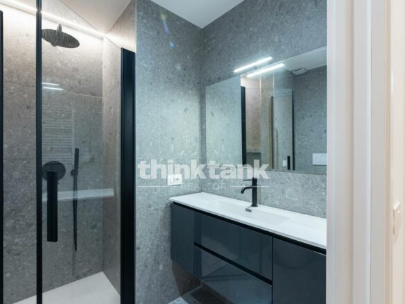 Renovated And Furnished Two-room Apartment In Milan – Ideal For A High-yield Investment