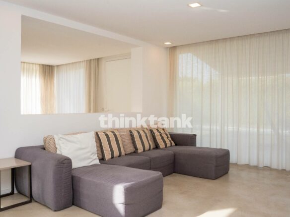 Luxury Villa With Pool In Syracuse – Contrada Isola.