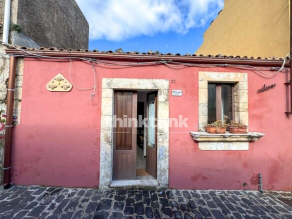 Renovated Detached House In The Baroque Historic Center Of Palazzolo Acreide – A Unesco World Heritage Site