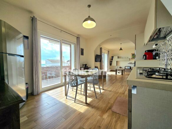 Semi-detached House In Marina Di Ragusa With Sea Views, Garden, And Panoramic Terrace.