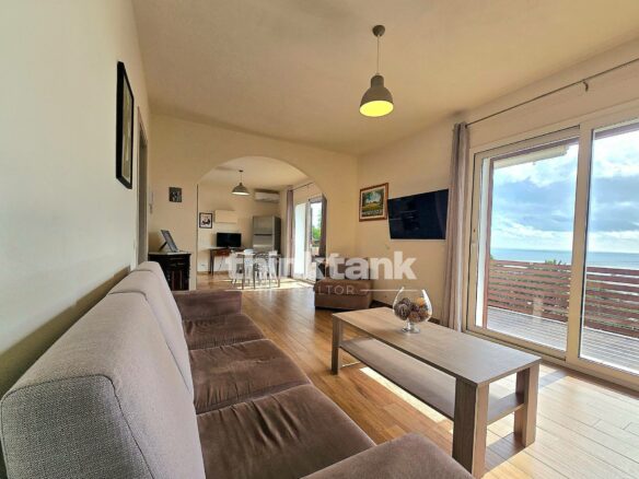 Semi-detached House In Marina Di Ragusa With Sea Views, Garden, And Panoramic Terrace.