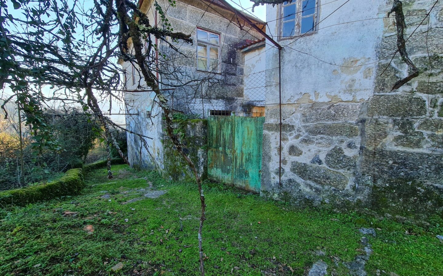 Propriedade Unica; Qta Rural C/8 Artº Urbanos P/habitação, +3ha Terreno – Vale – Arcos De Valdevez – Portugal