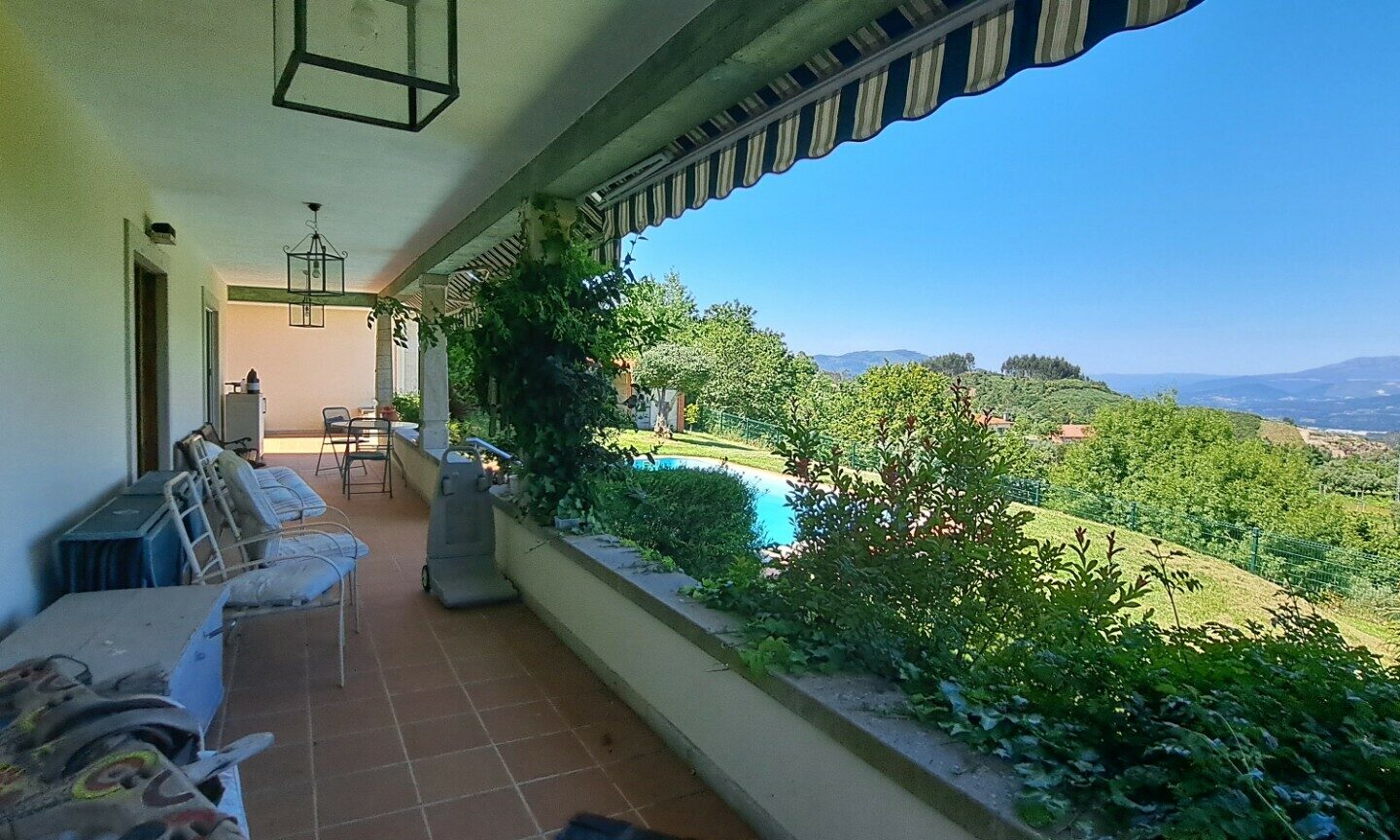 Casa T7 Com Piscina E Vistas Deslumbrantes – Ponte Da Barca – Portugal