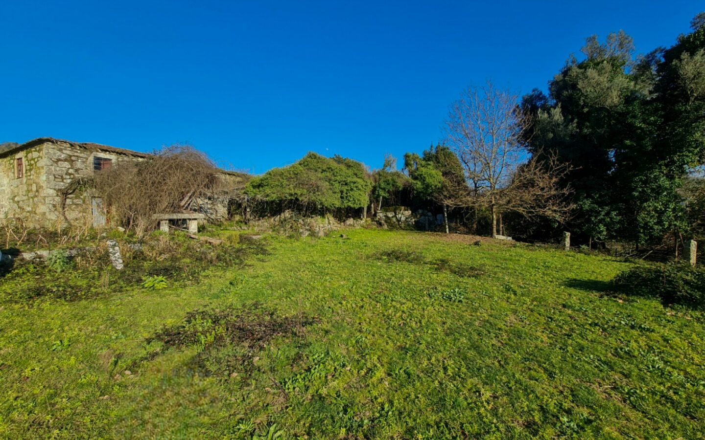 Propriedade Unica; Qta Rural C/8 Artº Urbanos P/habitação, +3ha Terreno – Vale – Arcos De Valdevez – Portugal
