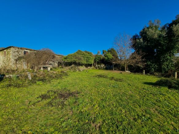 Propriedade Unica; Qta Rural C/8 Artº Urbanos P/habitação, +3ha Terreno – Vale – Arcos De Valdevez – Portugal
