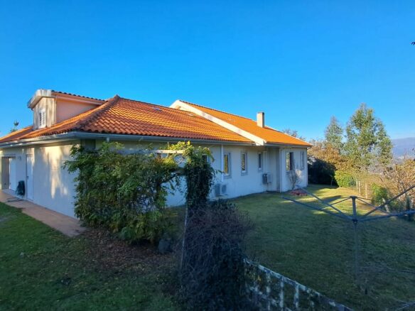 Casa T7 Com Piscina E Vistas Deslumbrantes – Ponte Da Barca – Portugal