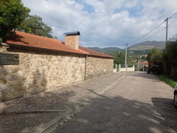 Excelente Quinta Com Alojamento Local -valença – Viana Do Castelo-portugal