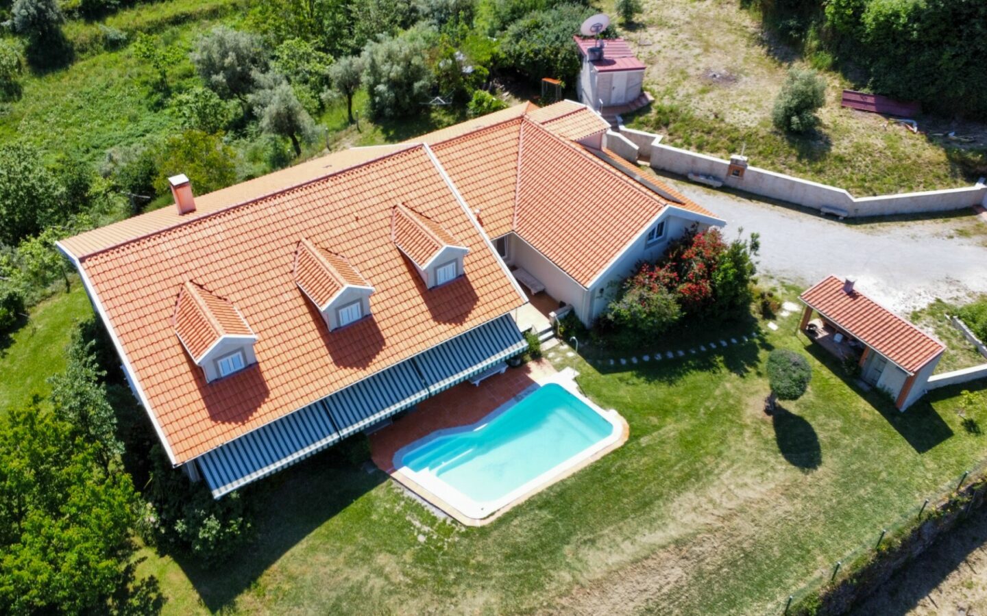 Casa T7 Com Piscina E Vistas Deslumbrantes – Ponte Da Barca – Portugal