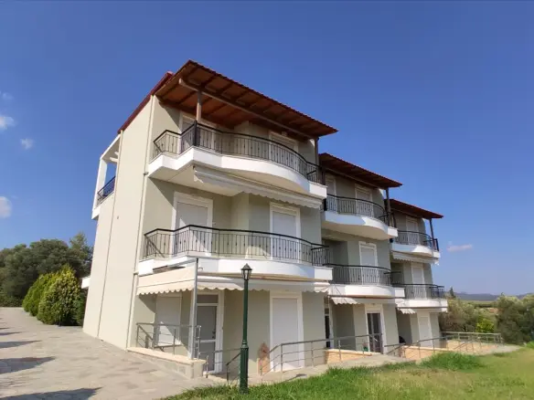 Detached House In Poligiros, Greece (360 M²)