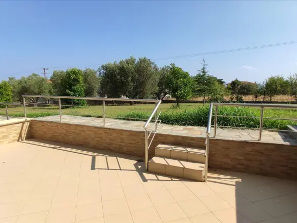 Detached House In Poligiros, Greece (360 M²)