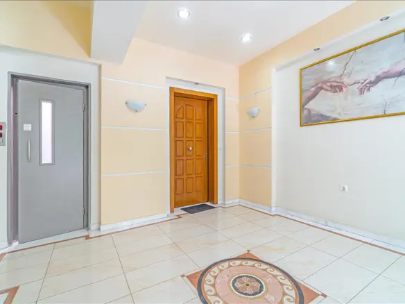 Building In Glyfada, Greece (1.000 M²)