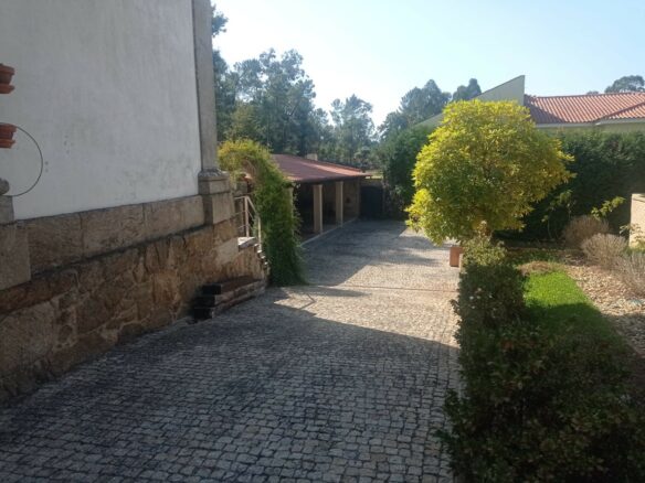 Excelente Quinta Com Alojamento Local -valença – Viana Do Castelo-portugal