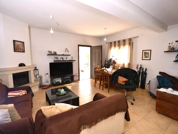 3 Bedroom House In Limnes Village – East Crete