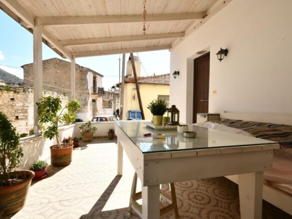 3 Bedroom House In Limnes Village – East Crete