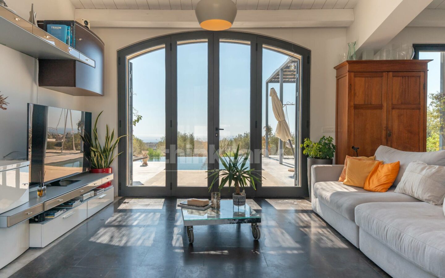 We Offer A Villa Located In The Quiet And Panoramic Bochini District Of Avola.