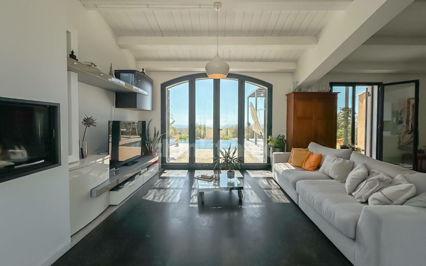 We Offer A Villa Located In The Quiet And Panoramic Bochini District Of Avola.