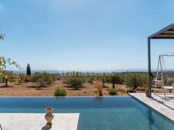 We Offer A Villa Located In The Quiet And Panoramic Bochini District Of Avola.