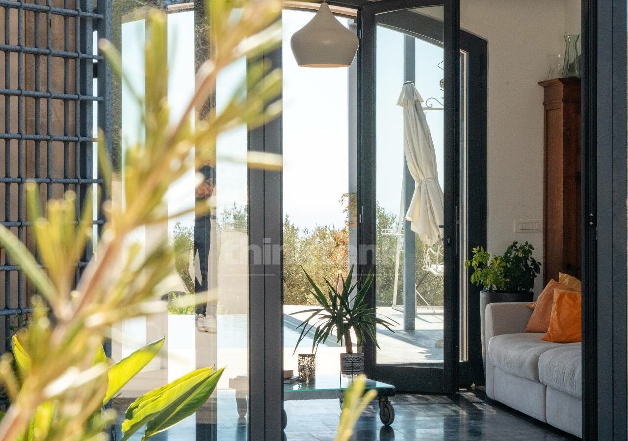We Offer A Villa Located In The Quiet And Panoramic Bochini District Of Avola.