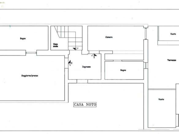 80 M2 Apartment In Noto, First Floor, Central Location