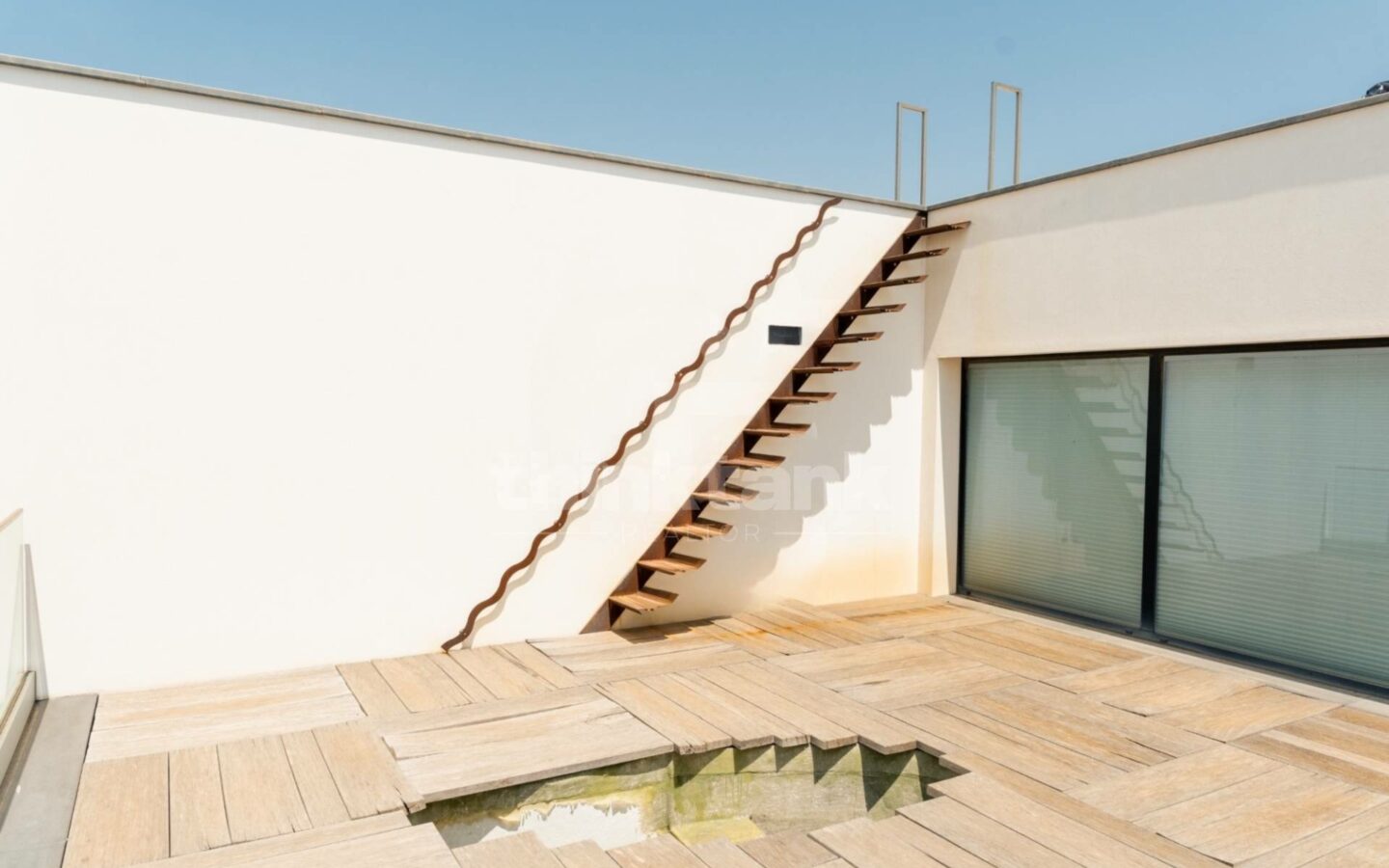 Syracuse, Tremmilia: A Few Kilometers From The City, In A Residential Area, We Offer An Inimitable Villa.