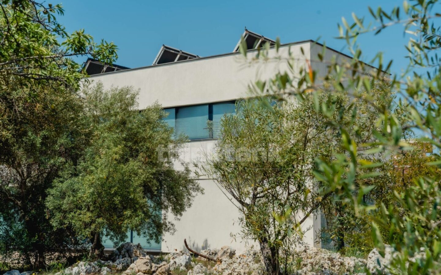 Syracuse, Tremmilia: A Few Kilometers From The City, In A Residential Area, We Offer An Inimitable Villa.