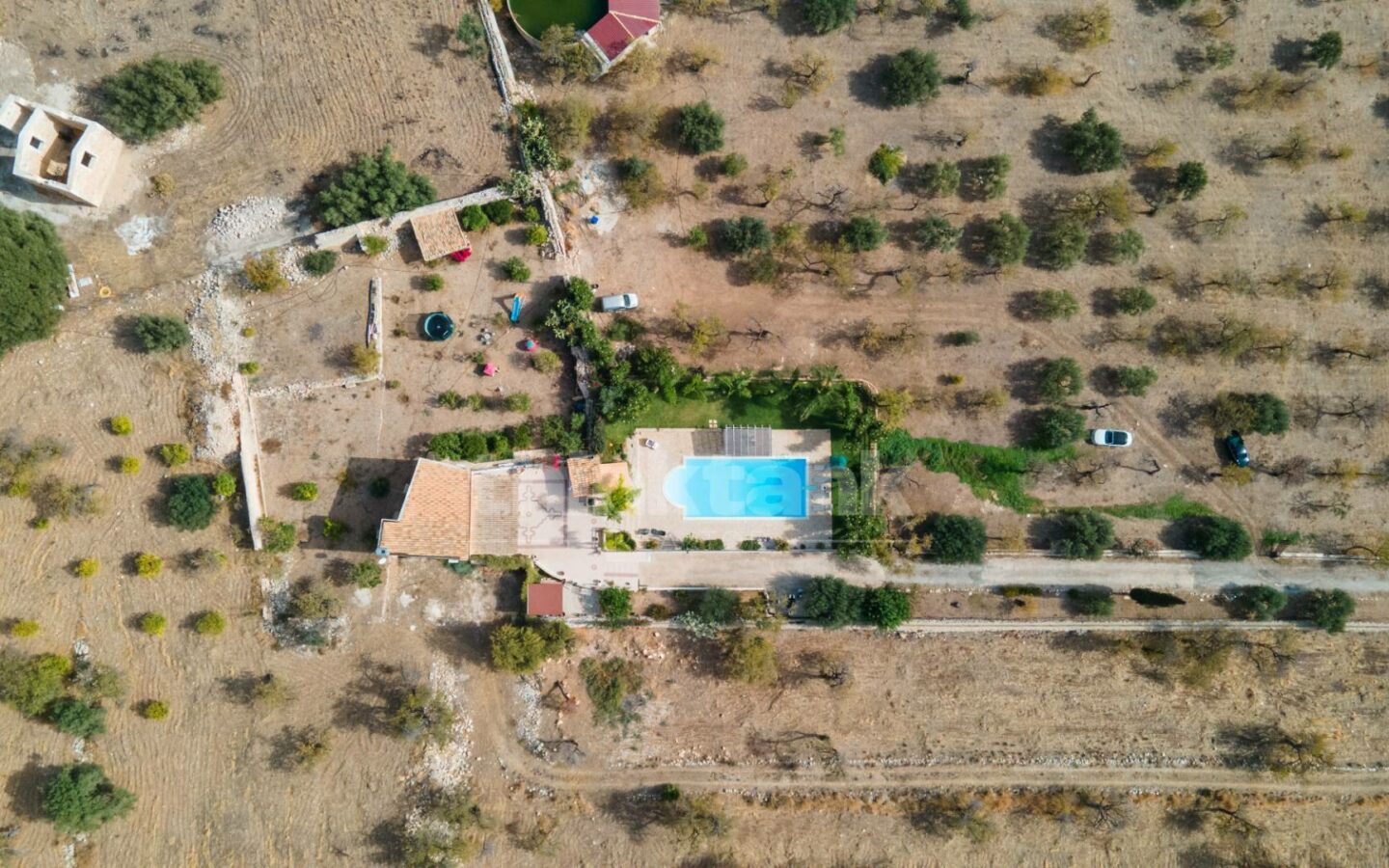 This Typical Sicilian Villa, Located In The Countryside Of Avola.