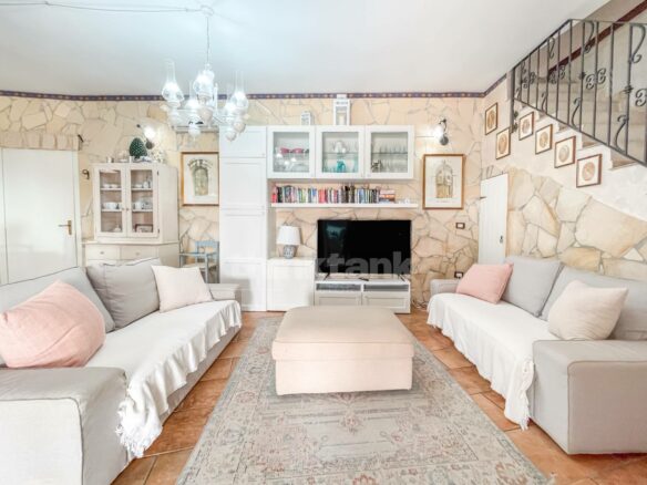 This Typical Sicilian Villa, Located In The Countryside Of Avola.