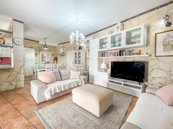 This Typical Sicilian Villa, Located In The Countryside Of Avola.
