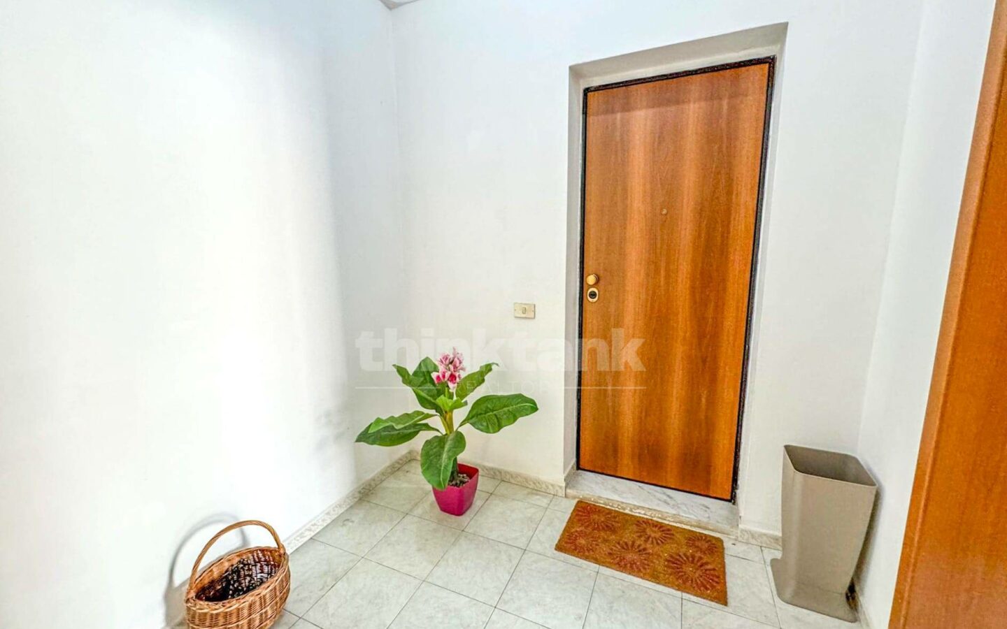 80 M2 Apartment In Noto, First Floor, Central Location