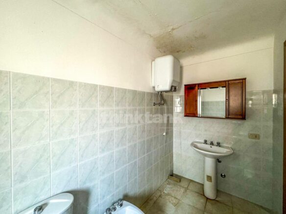 80 M2 Apartment In Noto, First Floor, Central Location