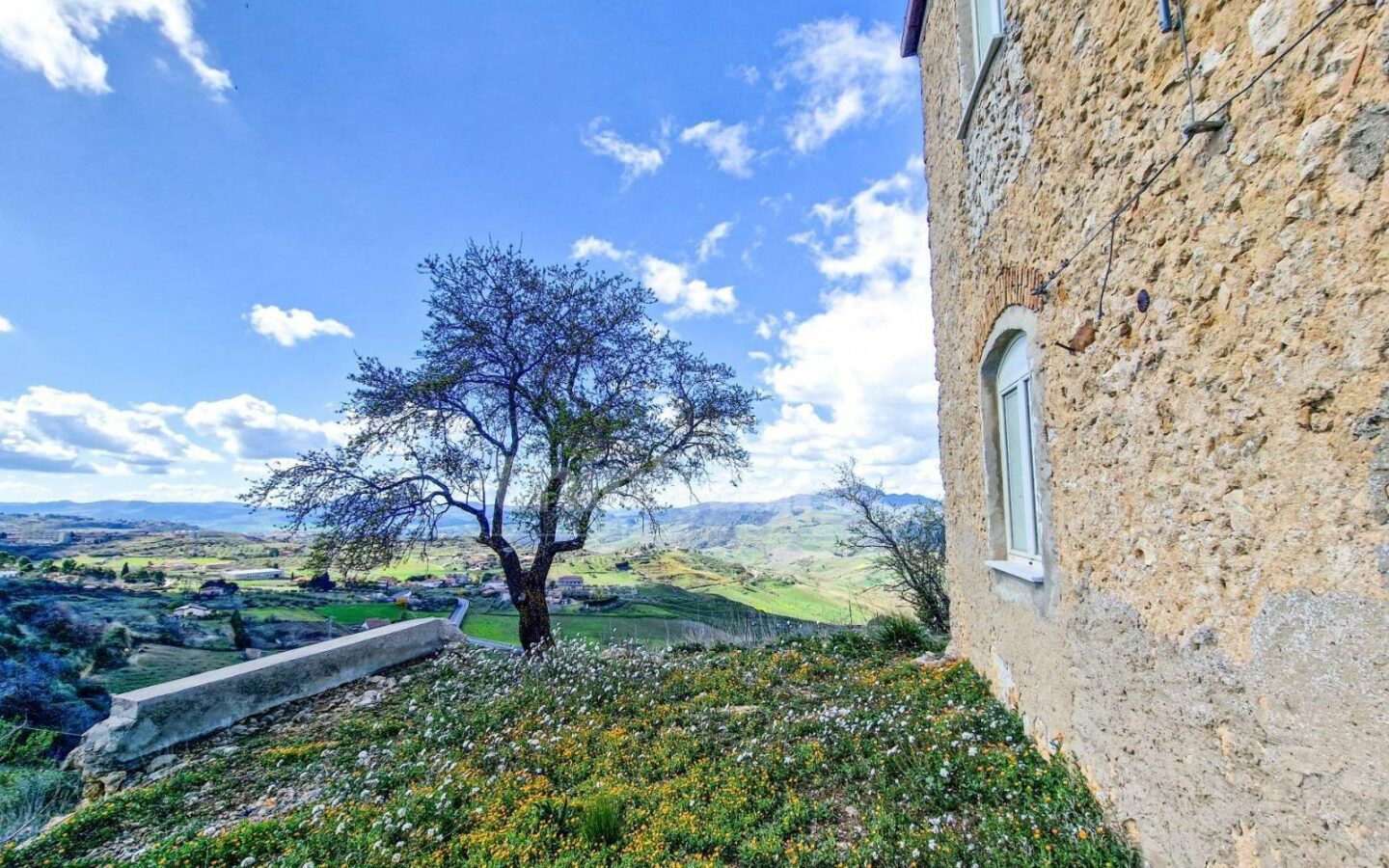 This Rustic House In Nissoria Is Currently In A Free State, Ready To Be Inhabited.