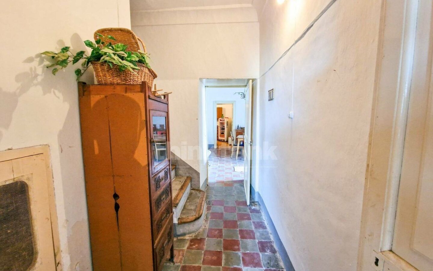 This Rustic House In Nissoria Is Currently In A Free State, Ready To Be Inhabited.