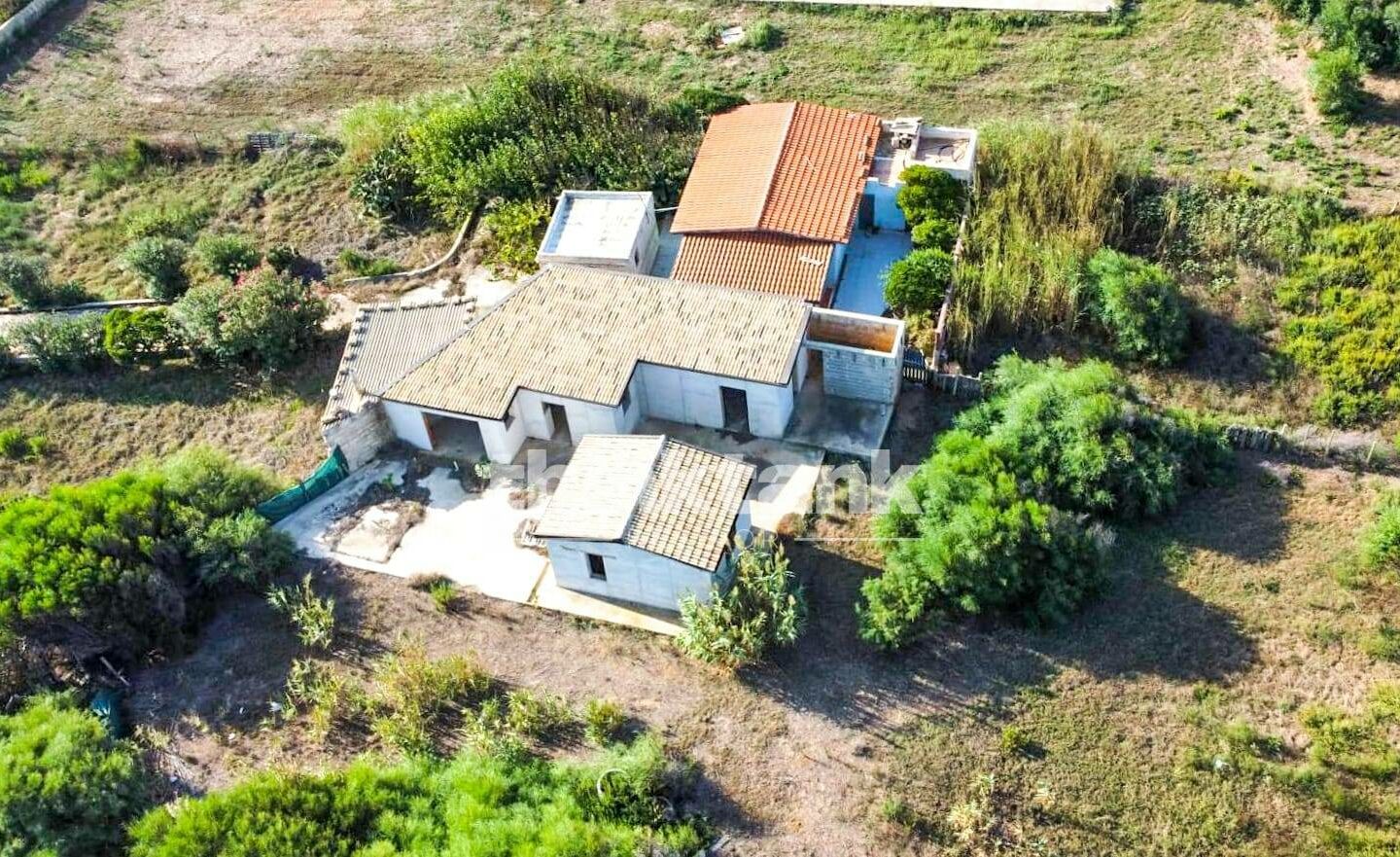 Villa To Renovate With Sea View – Costa Dell’ambra, Pachino