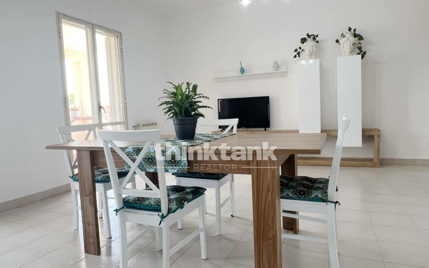 Sea View Villa In Fontane Bianche, Syracuse – 220 M² On Two Levels, 800 M² Land, High Profitability