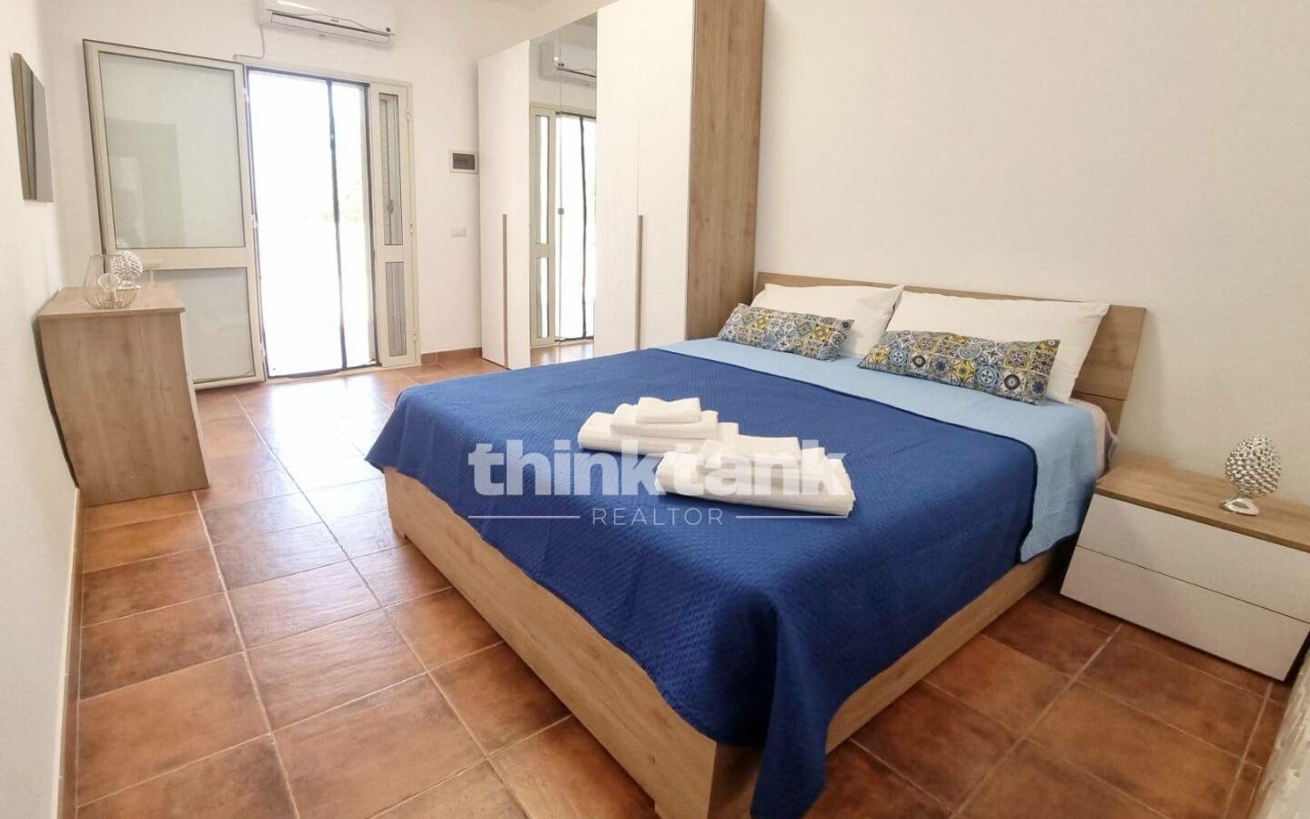 Sea View Villa In Fontane Bianche, Syracuse – 220 M² On Two Levels, 800 M² Land, High Profitability