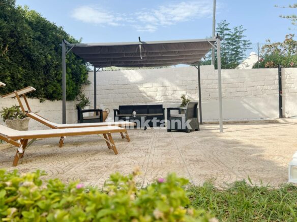 Sea View Villa In Fontane Bianche, Syracuse – 220 M² On Two Levels, 800 M² Land, High Profitability