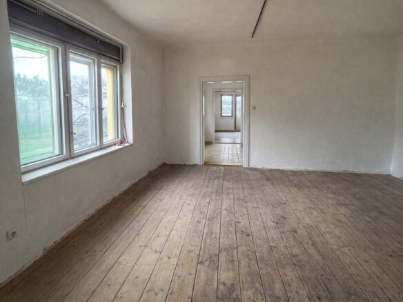 Rural Tranquility In Geresdlak – Family House With Large Lot