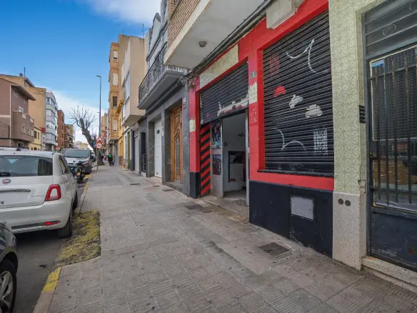 1-bedroom Commercial Unit In Silla, Spain (118 M²)